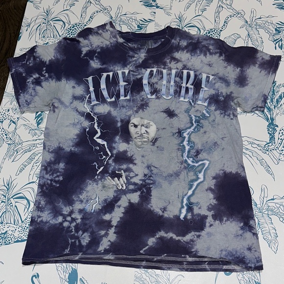 IRO Tops - Tie-Dye Ice Cube Graphic Tee in Navy and Gray